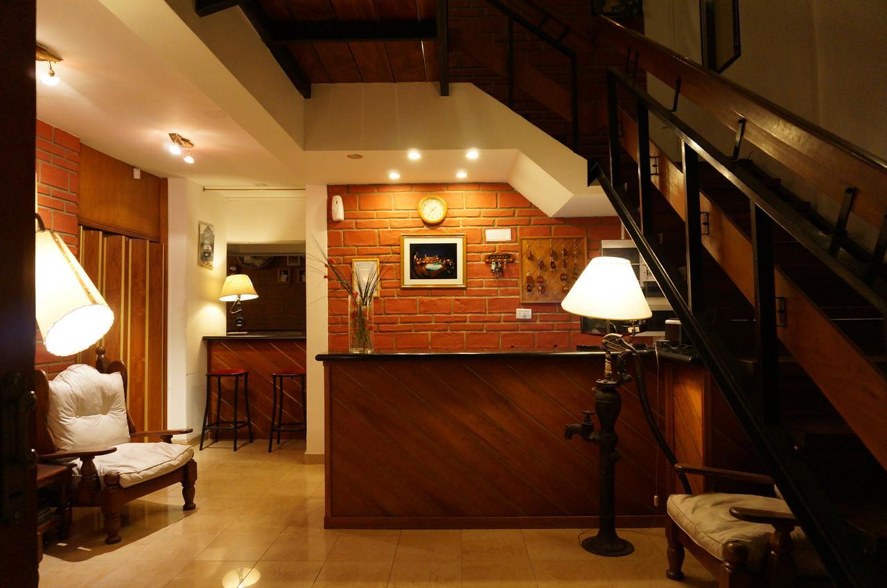 Hotel Carlos Paz Villa Carlos Paz Buitenkant foto