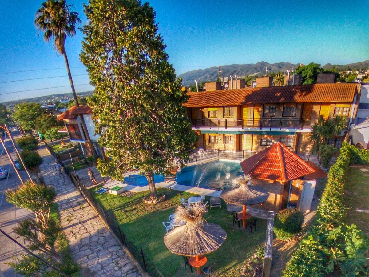 Hotel Carlos Paz Villa Carlos Paz Buitenkant foto