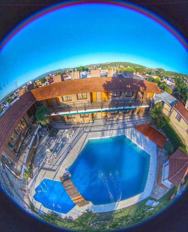 Hotel Carlos Paz Villa Carlos Paz Buitenkant foto