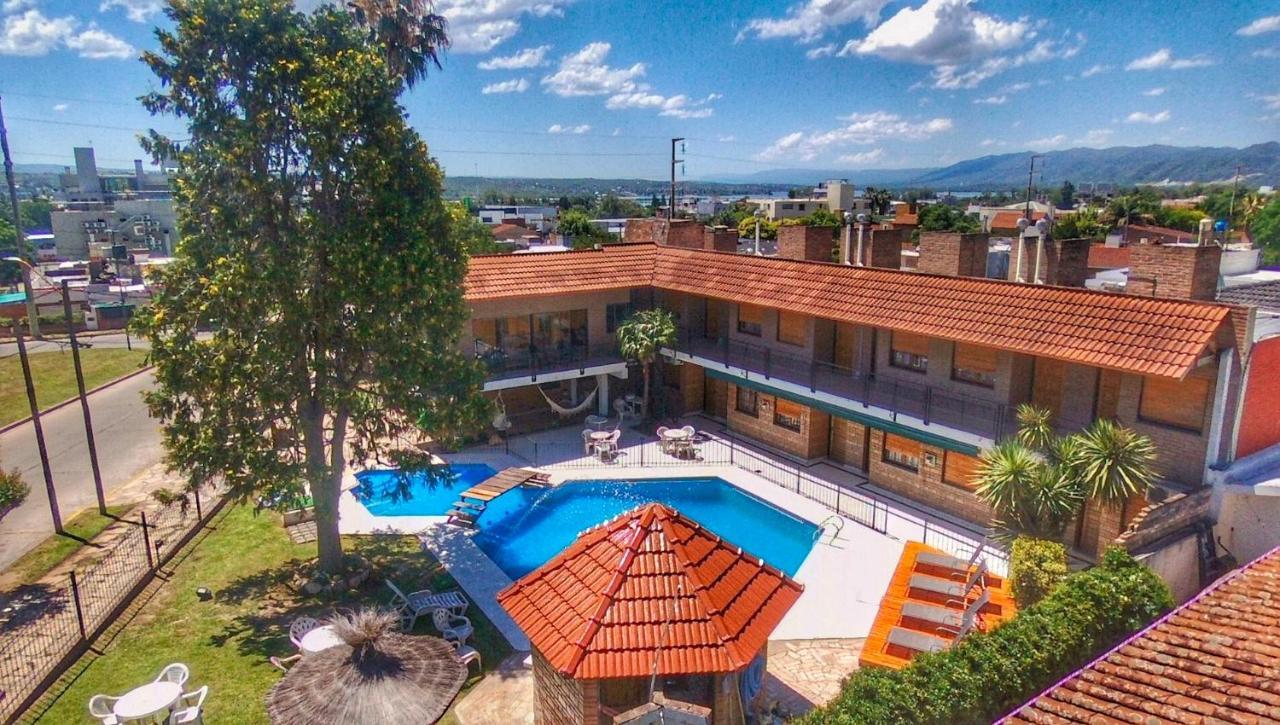 Hotel Carlos Paz Villa Carlos Paz Buitenkant foto